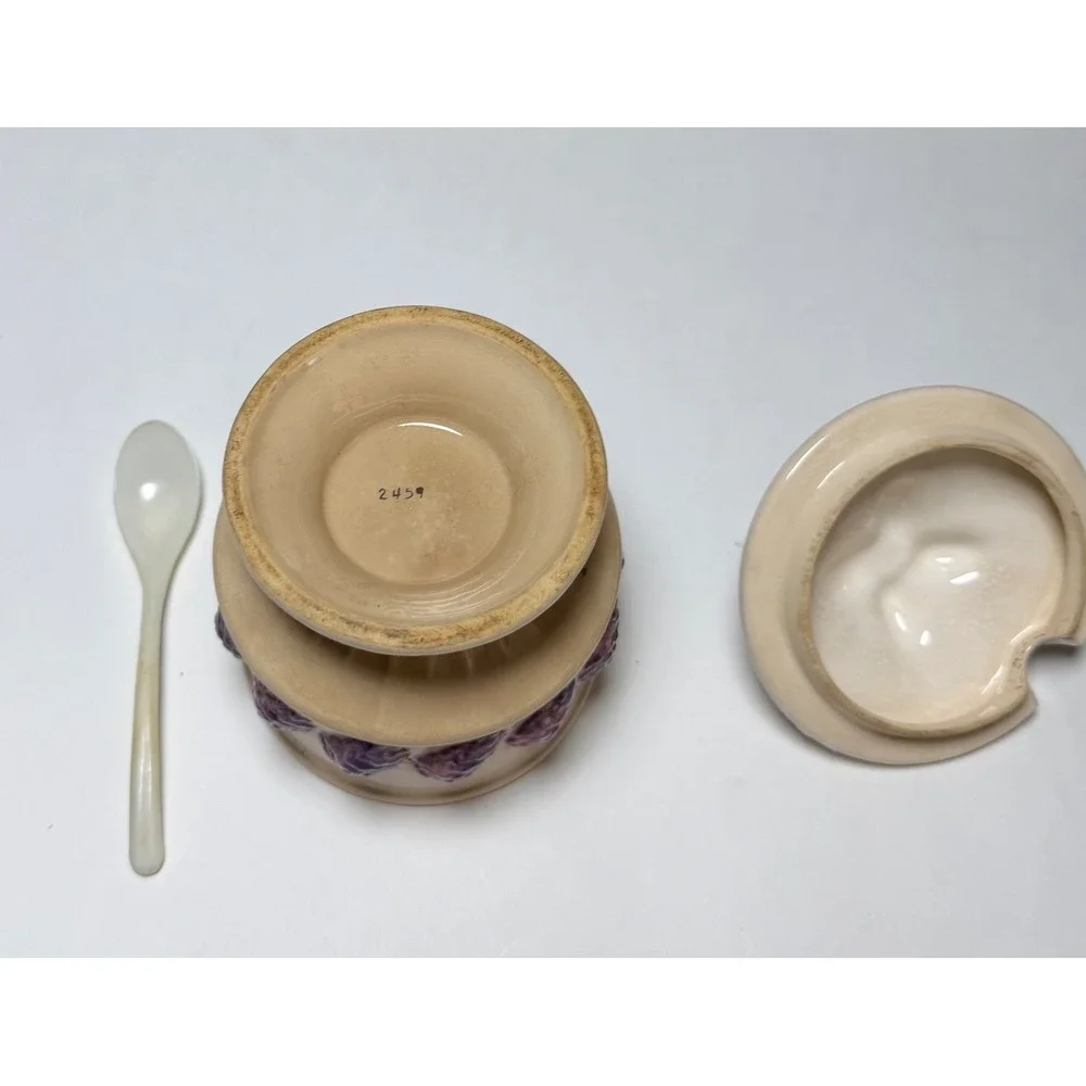 Vintage Ceramic Blackberry Jam Jar with Lid and Spoon Footed Berry Pot 2459